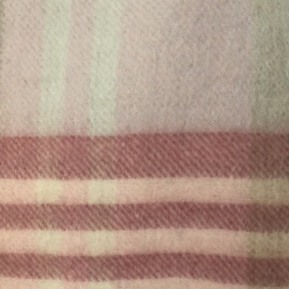 Highland House Lambswool Cashmere A Touch of Cashmere Plaid Scarf - Picture 7 of 11